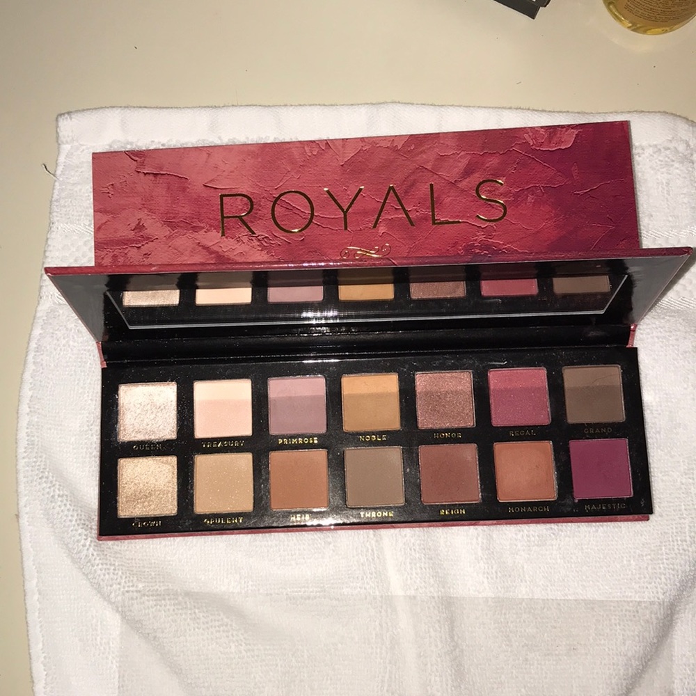 Hush (Bad Habit) eyeshadow palette